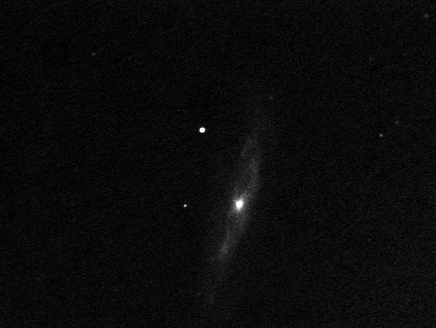 M_098_L_1.png - M98 - Essai (exp L: 1 min) - Mauvaises conditions (brumeux) - LX200GPS f/6.3 - DSI Pro - Renens 20/04/2007