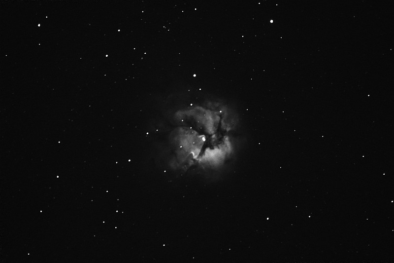 M020_Ha_20070714.png - M20 - N�buleuse Trifid (Ha 10 min binning 1x1) - LX200GPS f/6.3 - ST-8XME (0�C) - Renens 14/07/2007